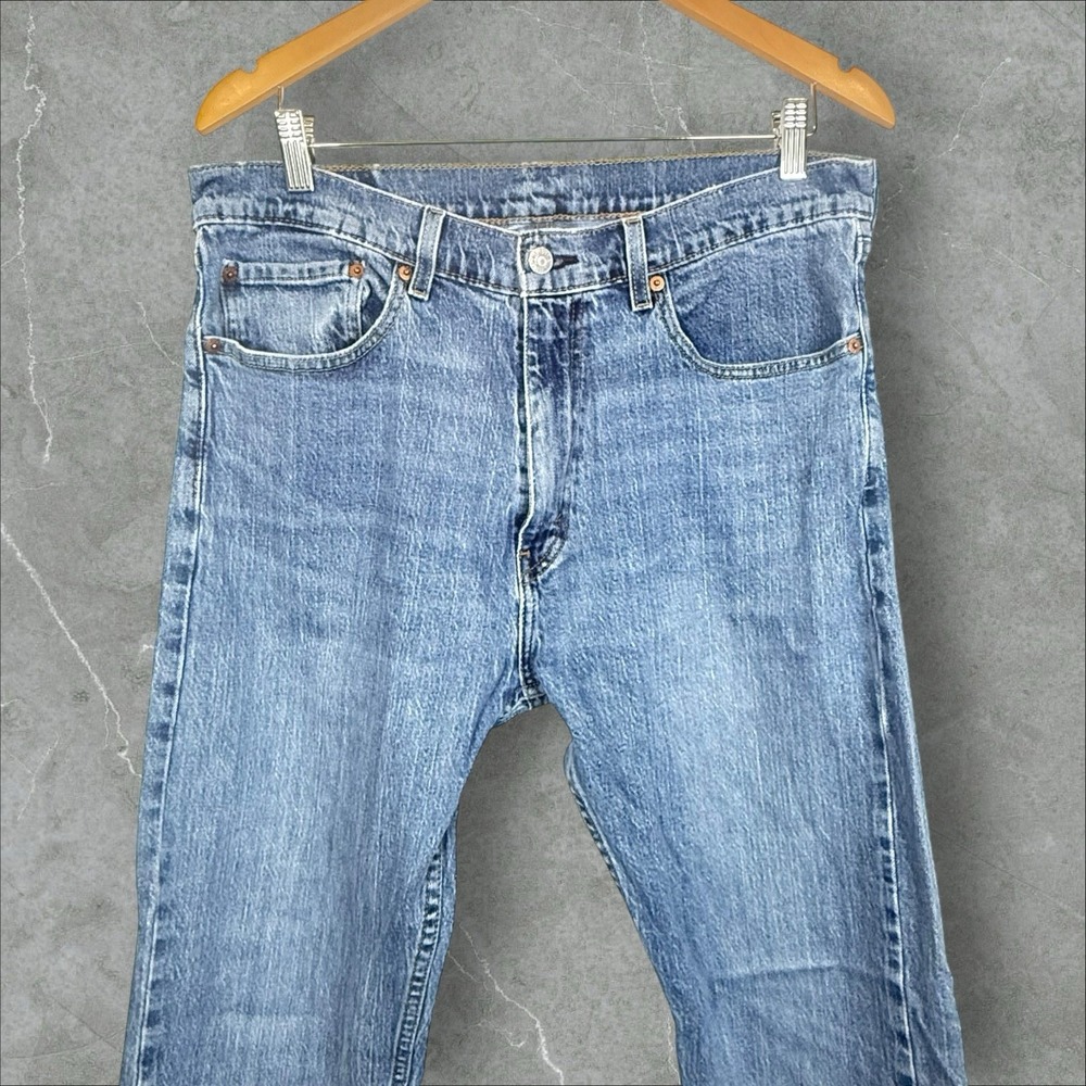 Vintage Levi's 505‎ Light  Straight Leg Denim Wash Jeans Men's 36x32 Early 1990s